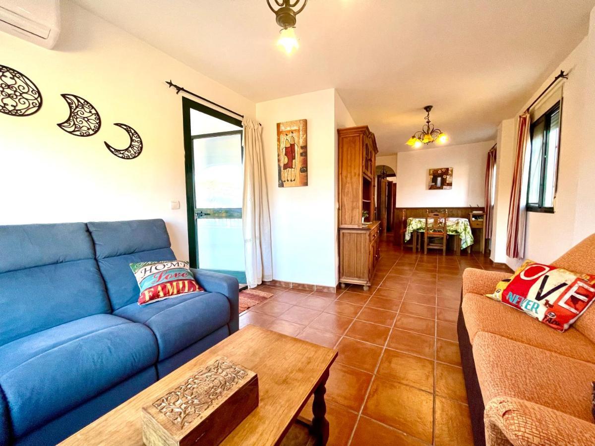 Apartamentos Axarquia , Frigiliana, Terraza Privada Con Vistas A La Montana Rio Y Al Mar Exterior foto