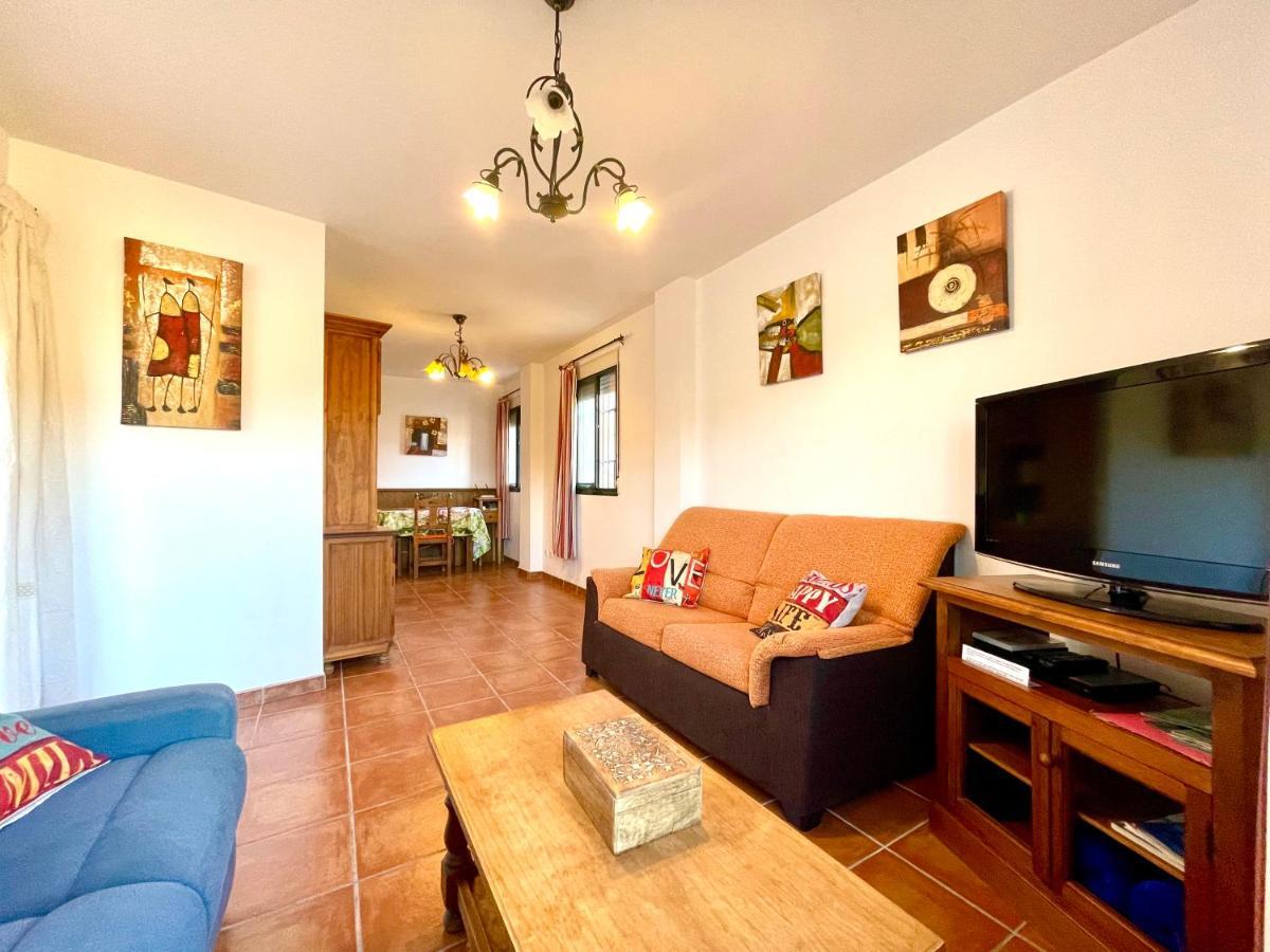 Apartamentos Axarquia , Frigiliana, Terraza Privada Con Vistas A La Montana Rio Y Al Mar Exterior foto